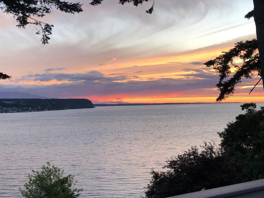 Waterfront, Sunsets And Mountains Βίλα Port Townsend Εξωτερικό φωτογραφία